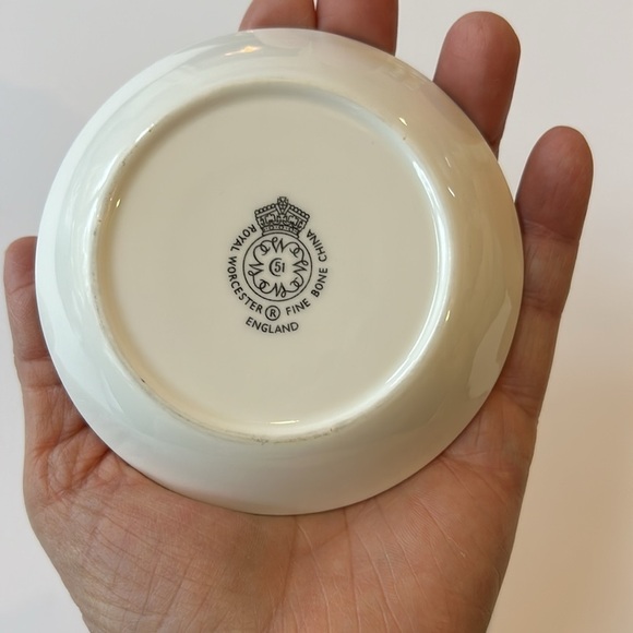 Royal Worcester Pheasant Bone China Trinket Dish - Picture 2 of 4